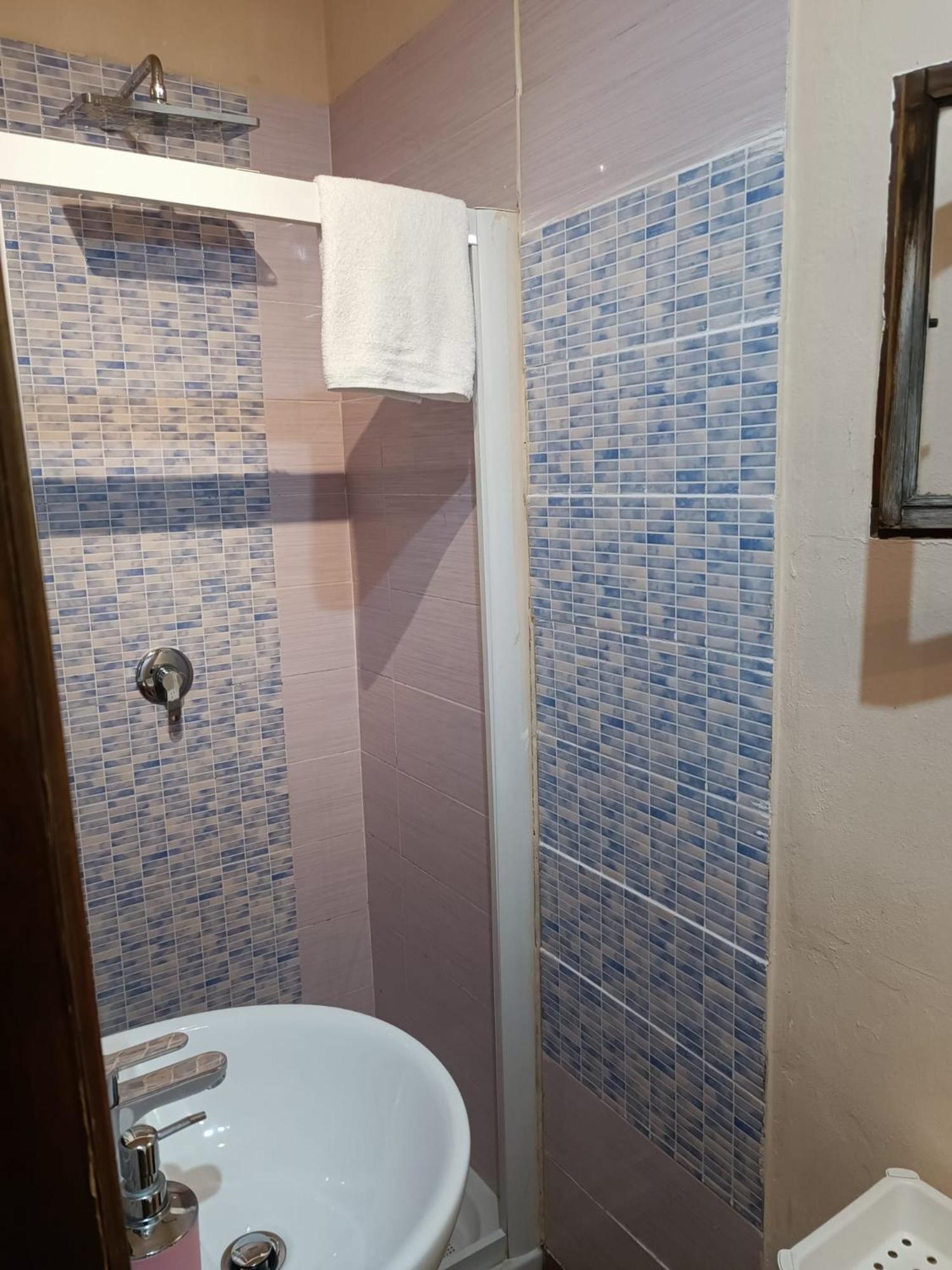 Smile Tower House Hotel Пиза Екстериор снимка