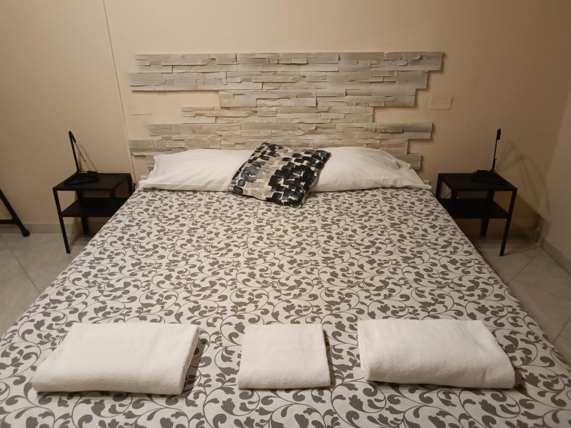 Smile Tower House Hotel Пиза Екстериор снимка