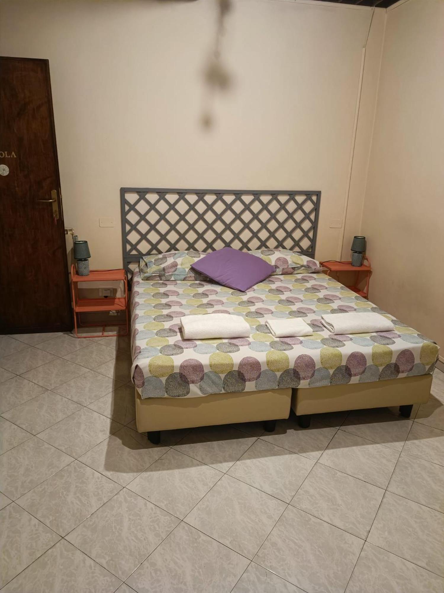 Smile Tower House Hotel Пиза Екстериор снимка